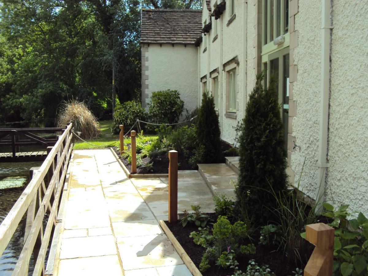 The Crown Of Crucis Country Inn And Hotel Cirencester Exteriér fotografie