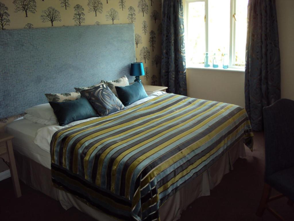 The Crown Of Crucis Country Inn And Hotel Cirencester Pokoj fotografie