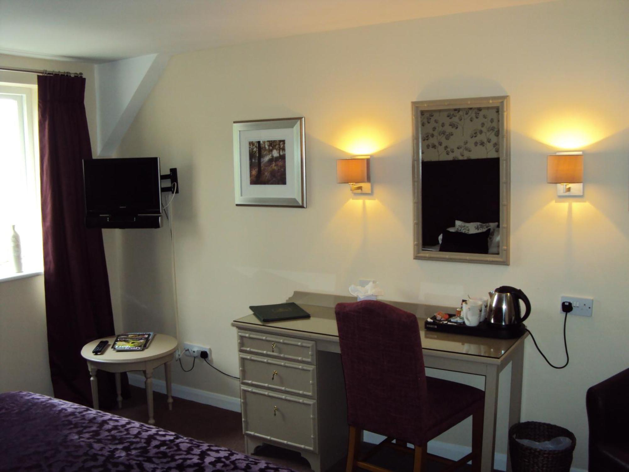 The Crown Of Crucis Country Inn And Hotel Cirencester Exteriér fotografie