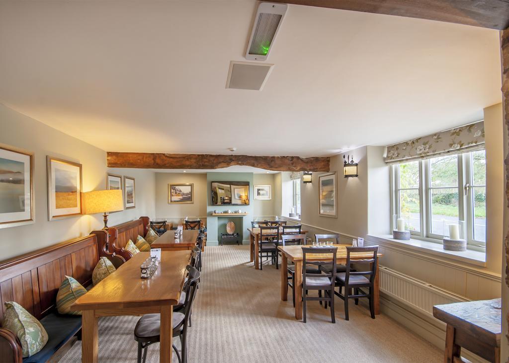 The Crown Of Crucis Country Inn And Hotel Cirencester Exteriér fotografie