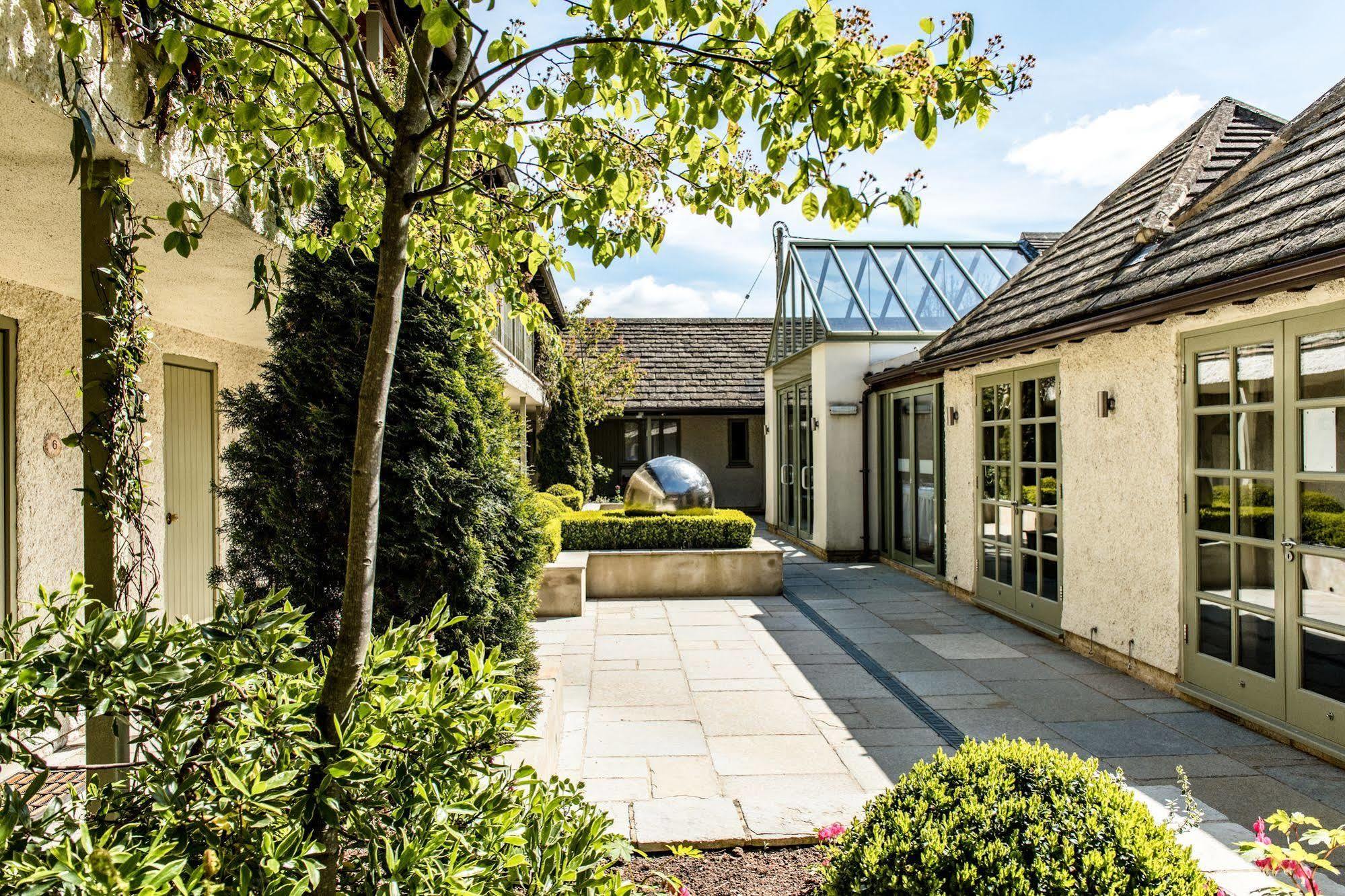 The Crown Of Crucis Country Inn And Hotel Cirencester Exteriér fotografie